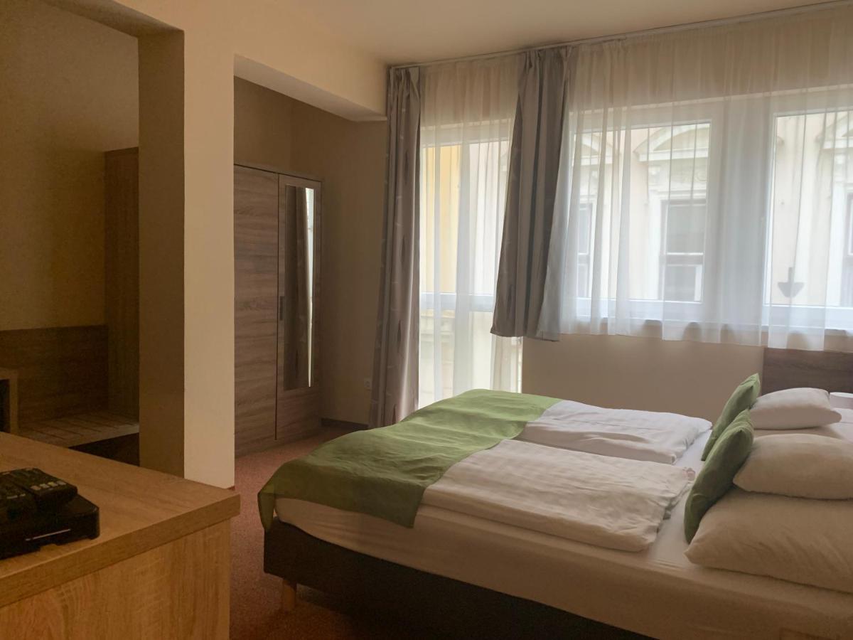 Centrooms Eger Exterior foto