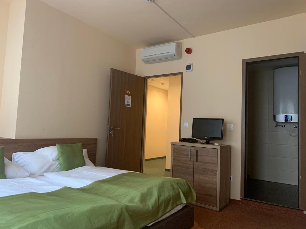 Centrooms Eger Exterior foto