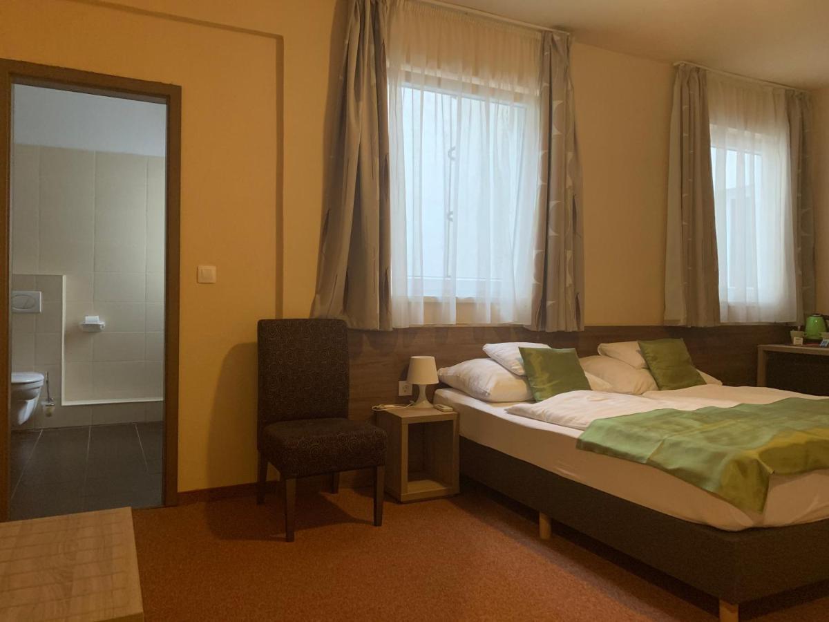 Centrooms Eger Exterior foto