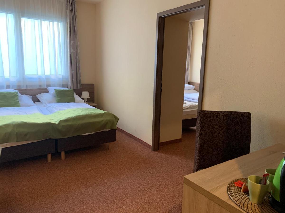 Centrooms Eger Exterior foto