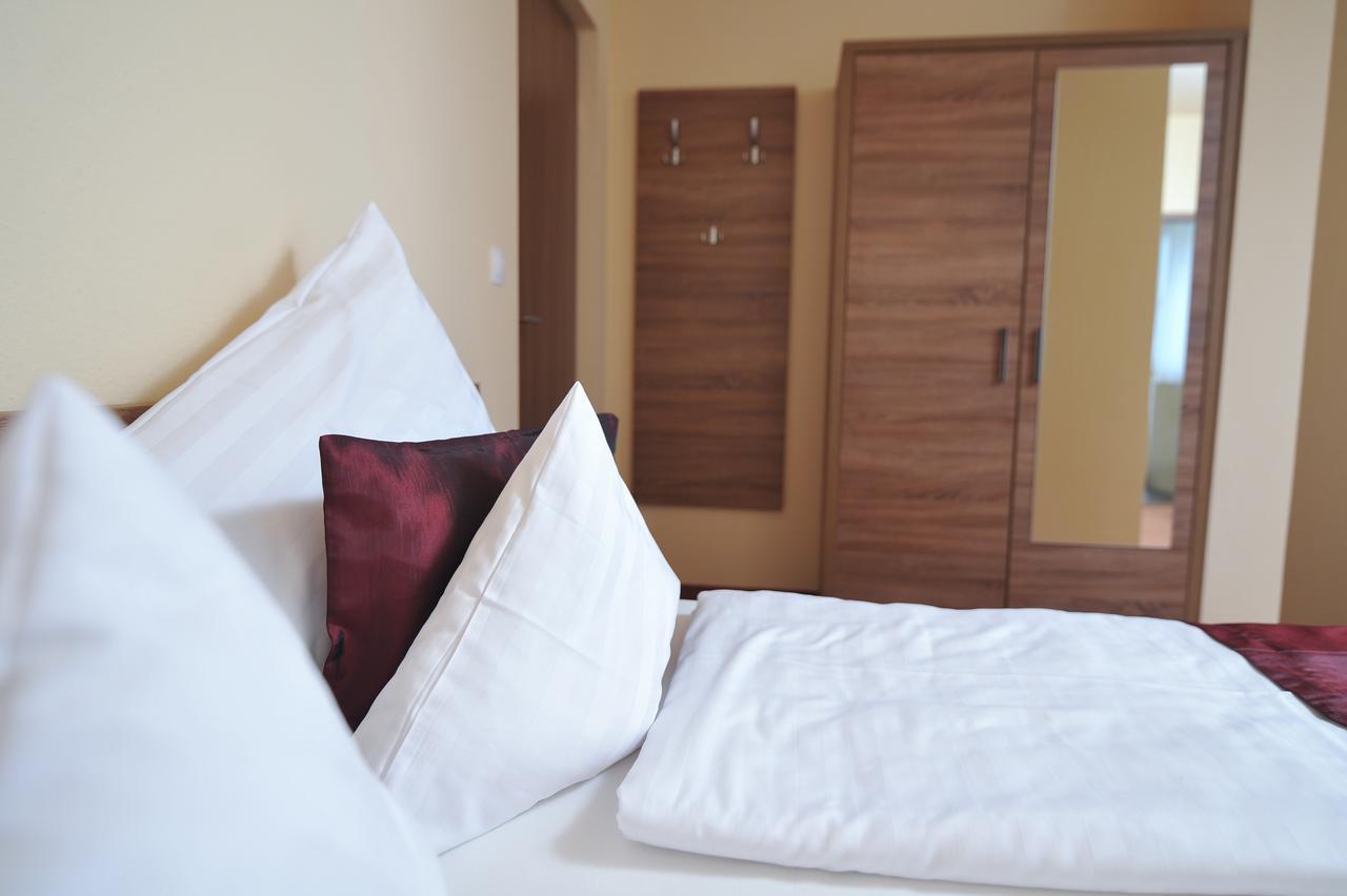 Centrooms Eger Exterior foto