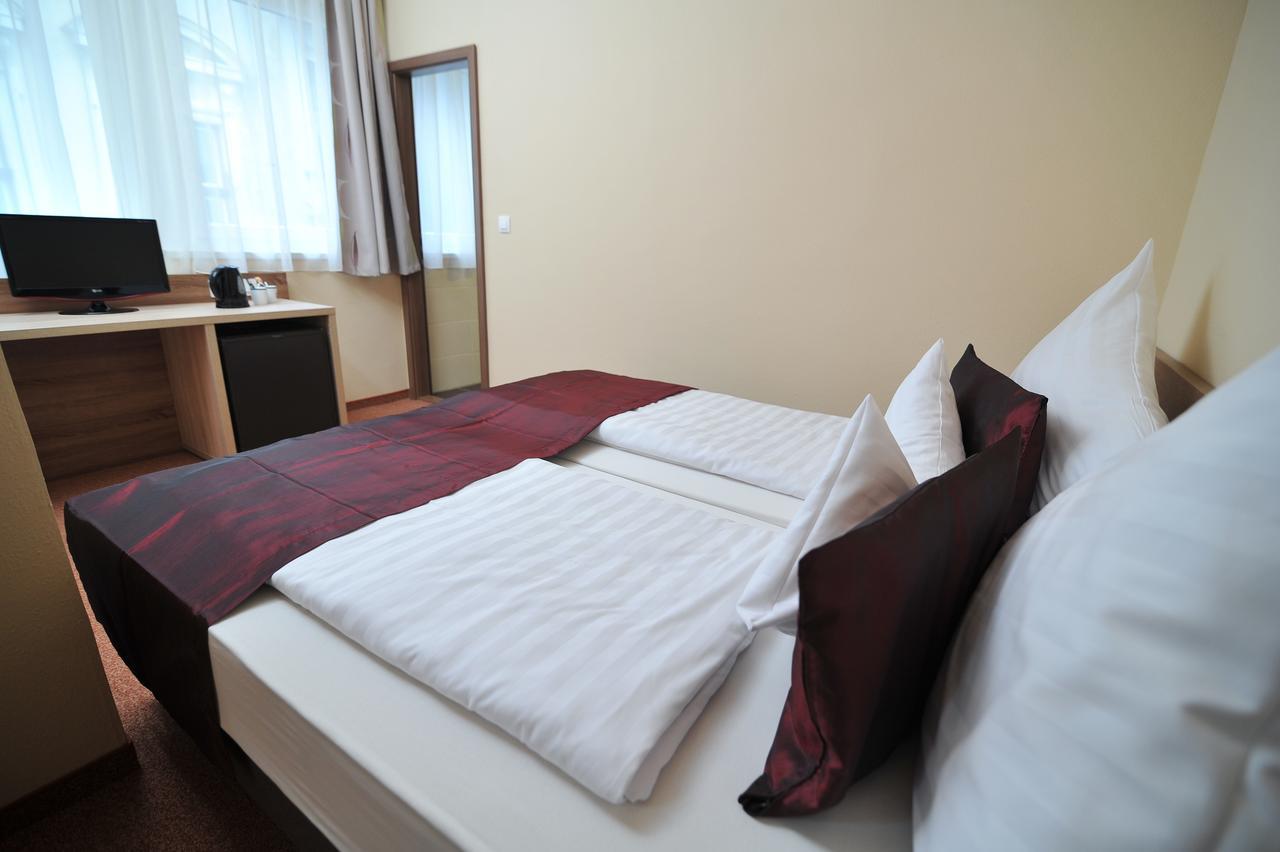 Centrooms Eger Exterior foto