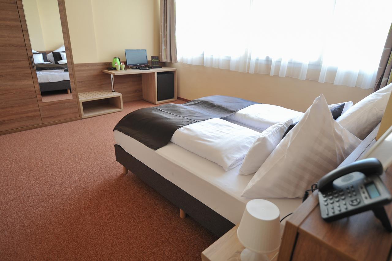Centrooms Eger Exterior foto